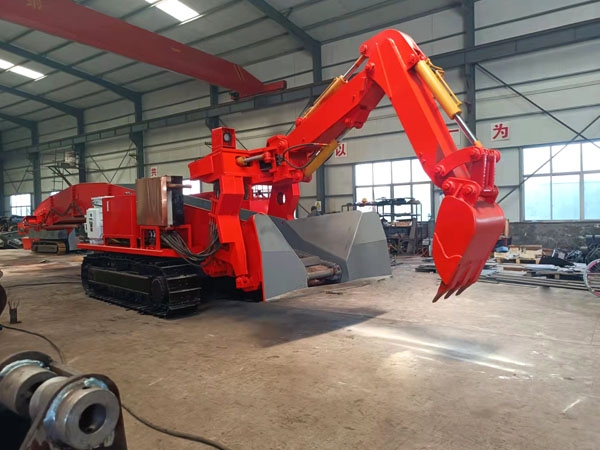 扒渣機工作現(xiàn)場